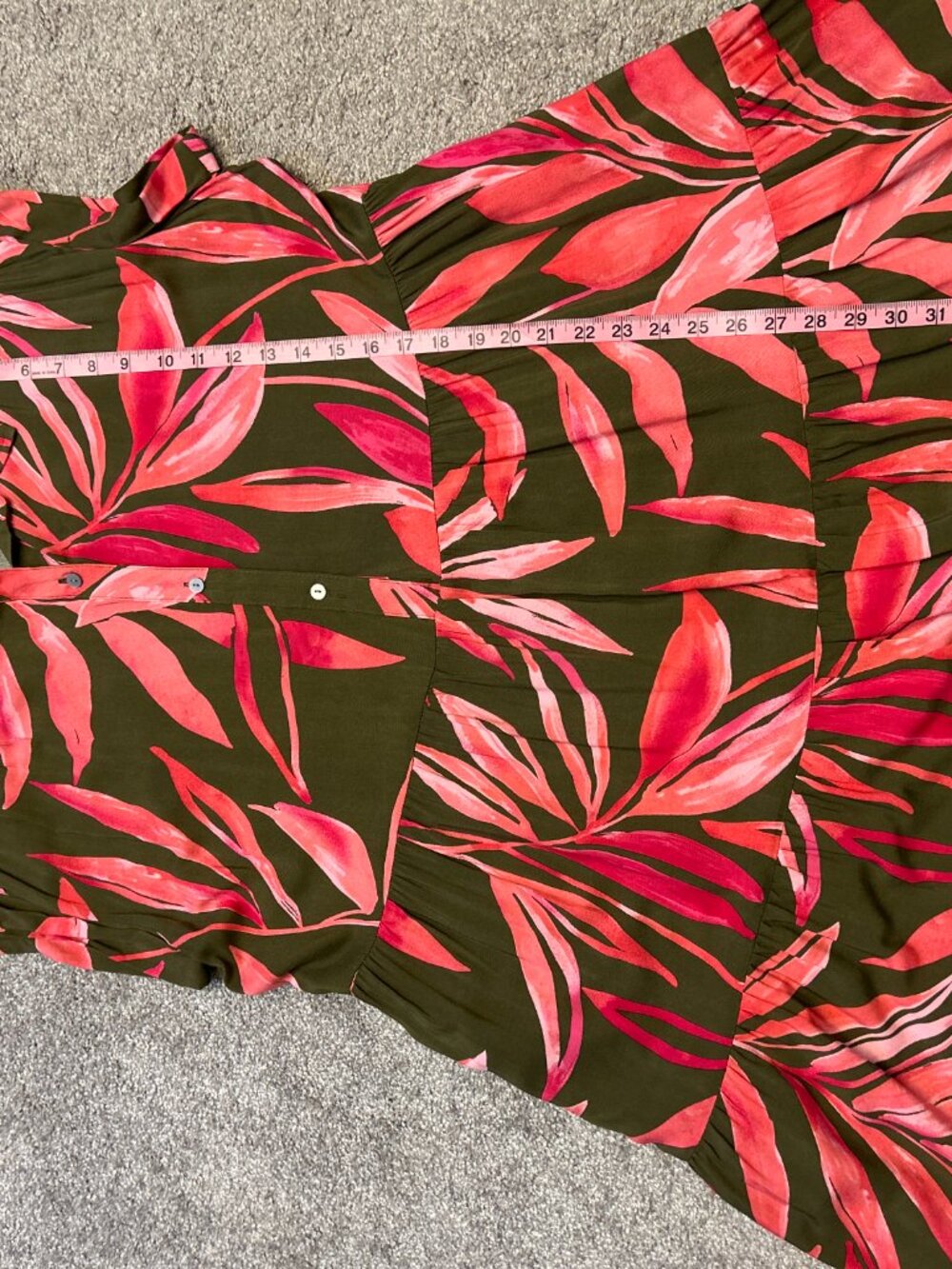 Time & Tru Palm Leaf Tiered Shirt Dress Olive Pink XXL 20 Boho Summer Tropical - Picture 6 of 6